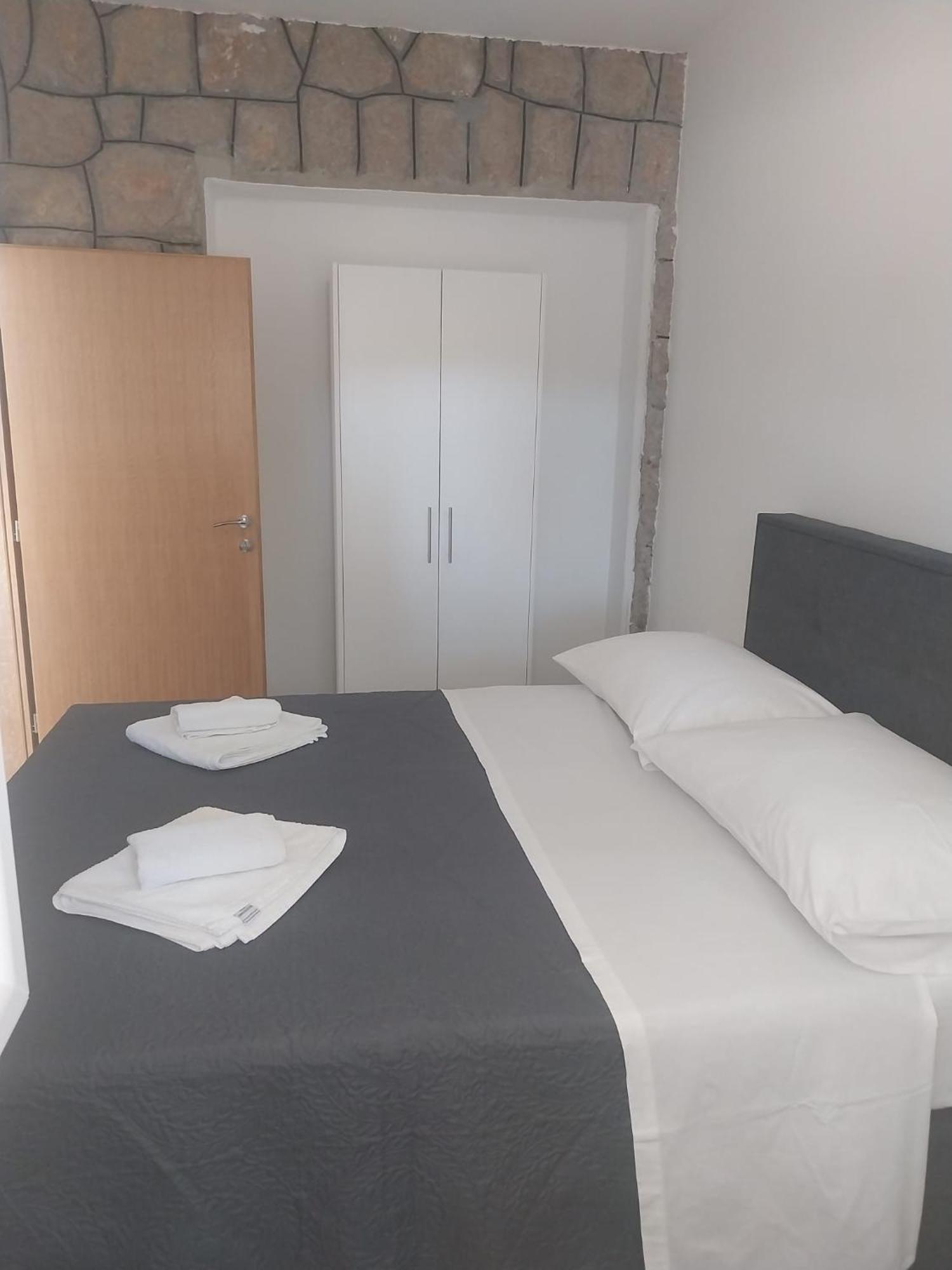 Apartmani I Sobe Grga Стариград-Пакленица Экстерьер фото